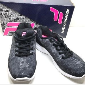 Fila Gray Black Pink women’s Tennis shoes 7.5M